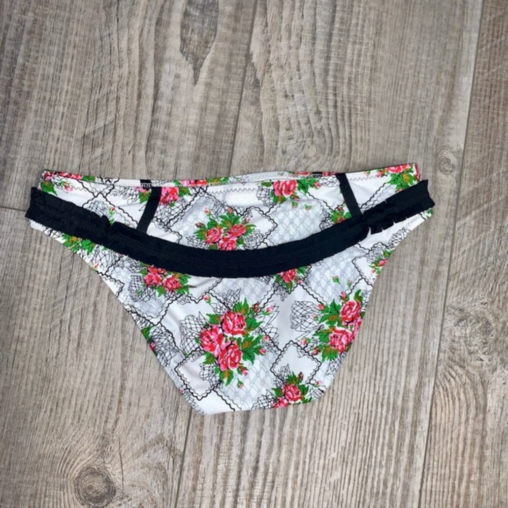Betsey Johnson Swim Floral ruffle Bikini Bottoms S - Picture 2 of 4